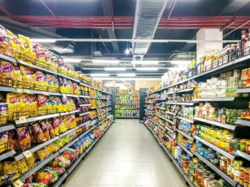 На Украине призвали запасаться продуктами и всем необходимым как минимум на два месяца, предрекая тяжелые времена