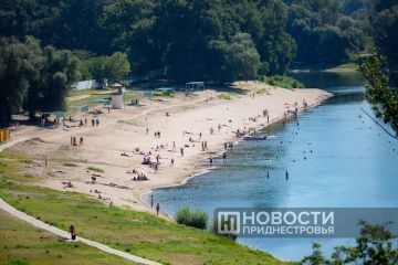 Спасатели теперь будут дежурить на пляжах в городах Приднестровья не до 9, а до 8 часов вечера