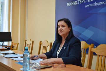 Министр просвещения Светлана Иванишина проводит итоговое заседание коллегии Минпросвещения ПМР