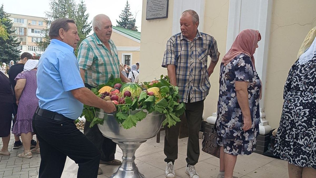 19 августа православные празднуют Преображение Господне, в народе – Яблочный Спас 19 августа православные празднуют Преображение Господне, в народе – Яблочный Спас