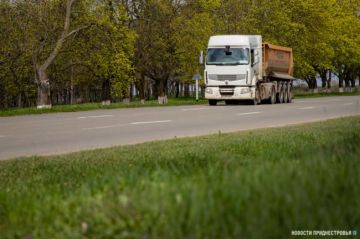 ГАИ напоминает: грузовикам и фурам нельзя ездить по дорогам из-за жары – с 10:00 до 20:00