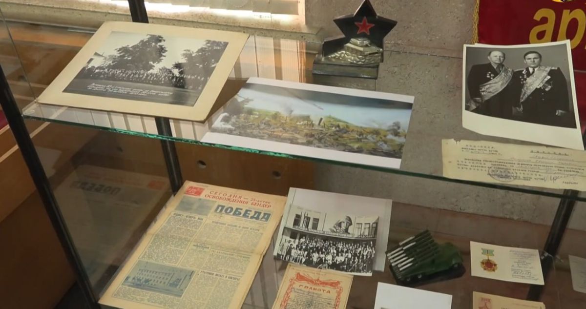 Выставка «Шагнувшие в бессмертие» открылась в Бендерском историко-краеведческом музее Выставка «Шагнувшие в бессмертие» открылась в Бендерском историко-краеведческом музее