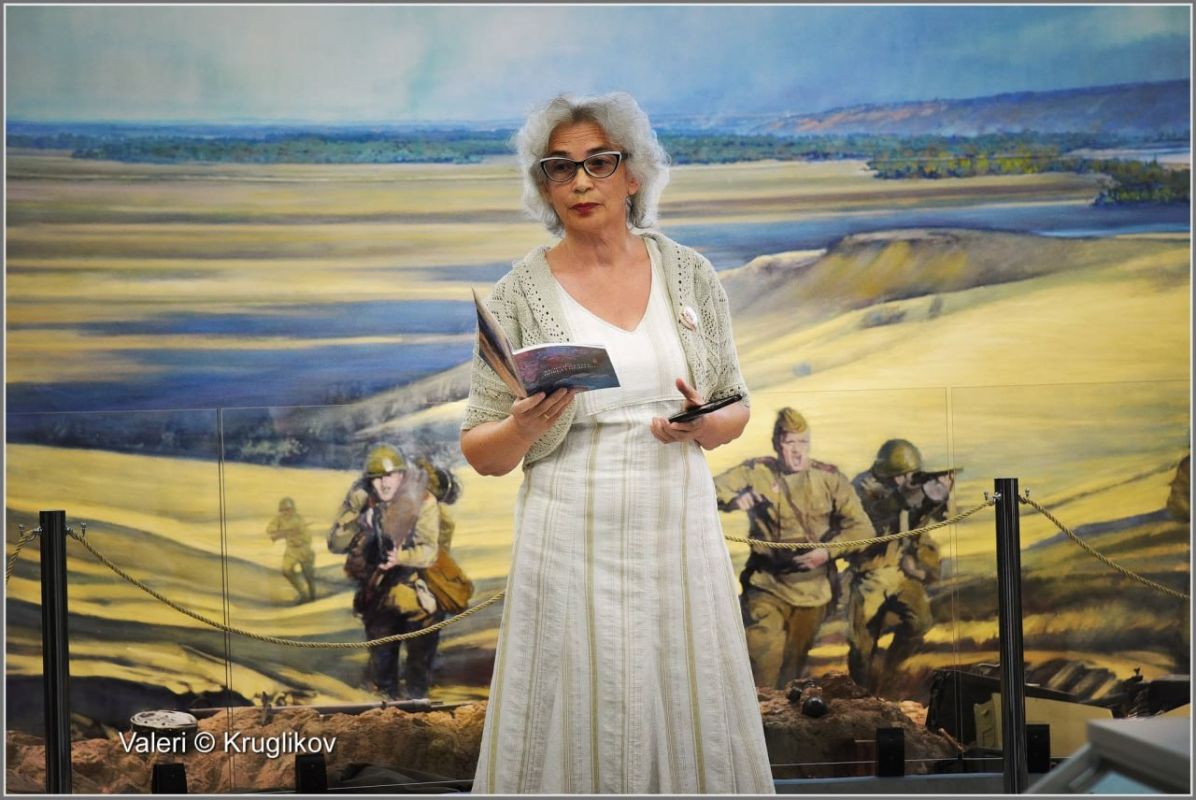 Накануне в Приднестровском историко-краеведческом музее прошла литературно-мемориальная программа Союза писателей Приднестровья «Отчизна – в нас! И в нас – ее судьба!» Накануне в Приднестровском историко-краеведческом музее прошла литературно-мемориальная программа Союза писателей Приднестровья «Отчизна – в нас! И в нас – ее судьба!»
