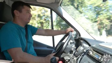 Уступите дорогу автомобилю скорой помощи