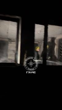 Вчера около полуночи в столице загорелось помещение раздевалки для рабочих на территории НИИ