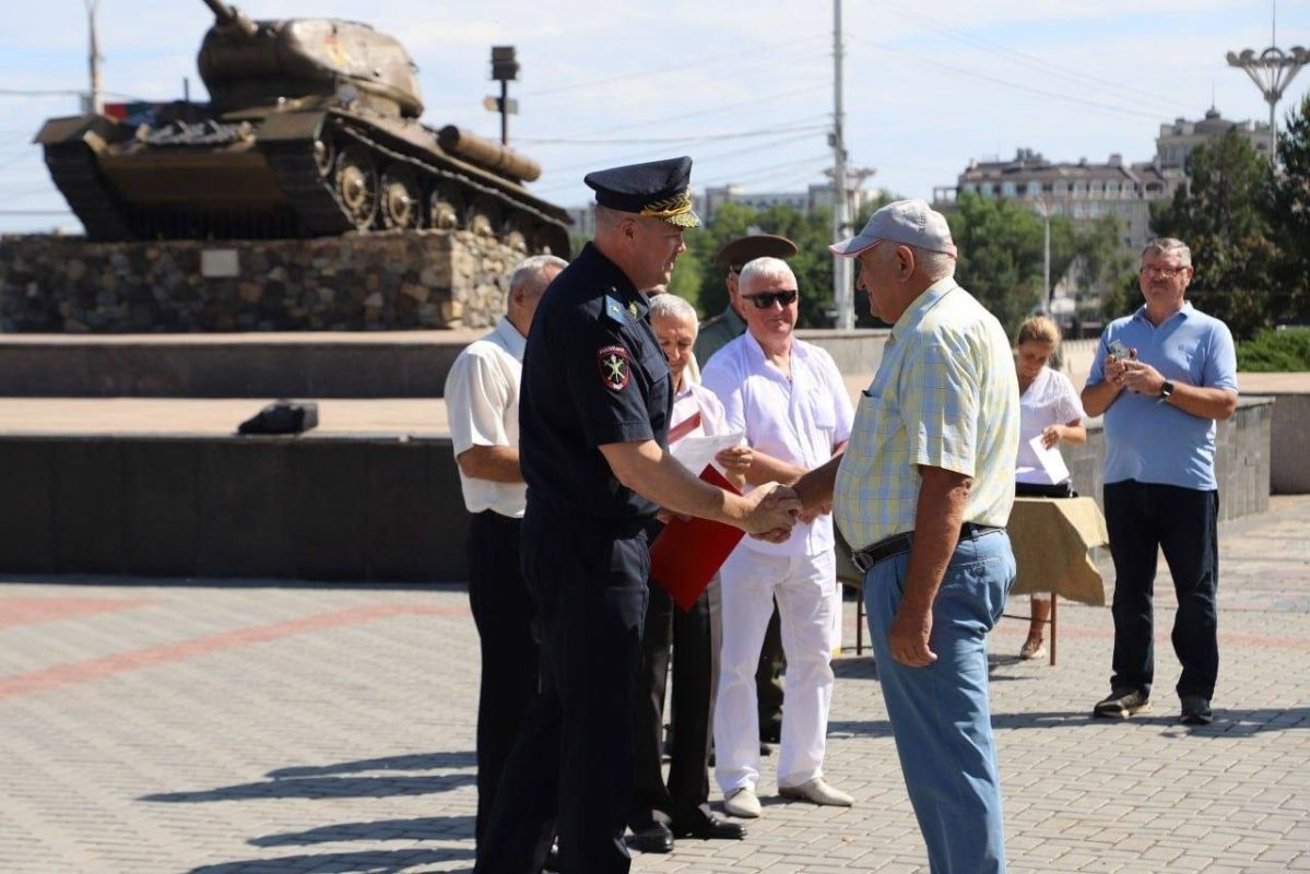 Для справки: 23 августа 2019 года была создана РОО «Ветераны органов внутренних дел Приднестровья», объединившая территориальные организации Для справки: 23 августа 2019 года была создана РОО «Ветераны органов внутренних дел Приднестровья», объединившая территориальные организации