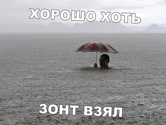 В Одессе после ночной атаки повреждены жилой дом, заправка и морской колледж В Одессе после ночной атаки повреждены жилой дом, заправка и морской колледж