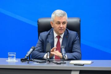 Россия выделила грант – 100 миллионов рублей – на учебники для приднестровских школьников