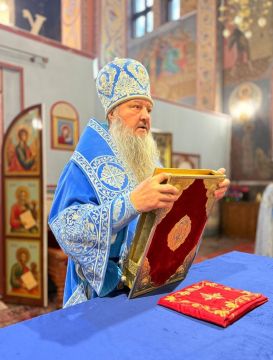 В день Успения Пресвятой Богородицы архиепископ Тираспольский и Дубоссарский Савва провёл праздничную литургию в кафедральном соборе Рождества Христова