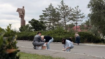 Аппарат Верховного Совета присоединился к республиканскому субботнику