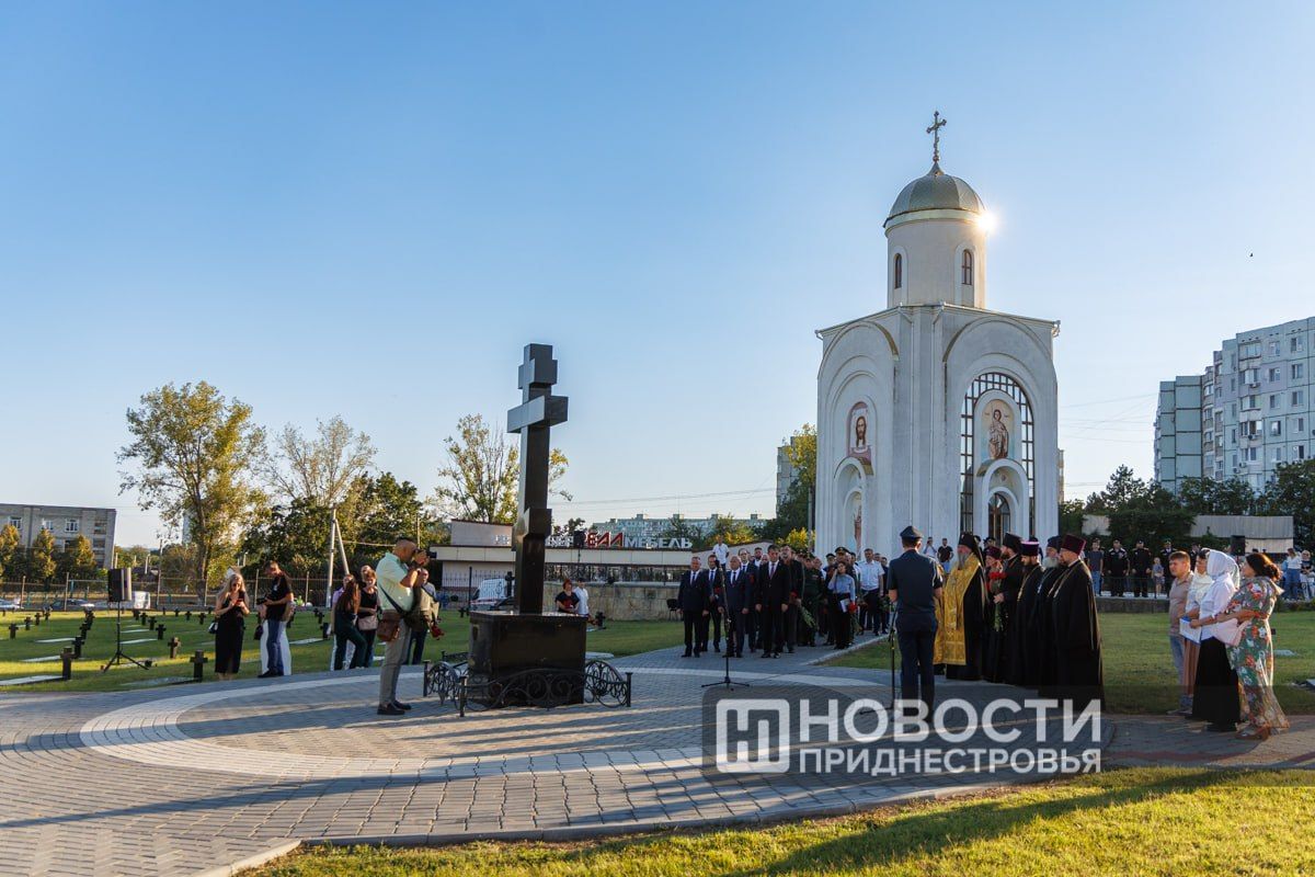 Фоторепортаж из Бендер, где накануне отметили 228-ю годовщину 55-го Подольского пехотного полка Фоторепортаж из Бендер, где накануне отметили 228-ю годовщину 55-го Подольского пехотного полка