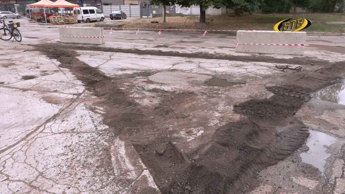 В Бендерах ремонтируют дорогу у круга в районе пивзавода В Бендерах ремонтируют дорогу у круга в районе пивзавода