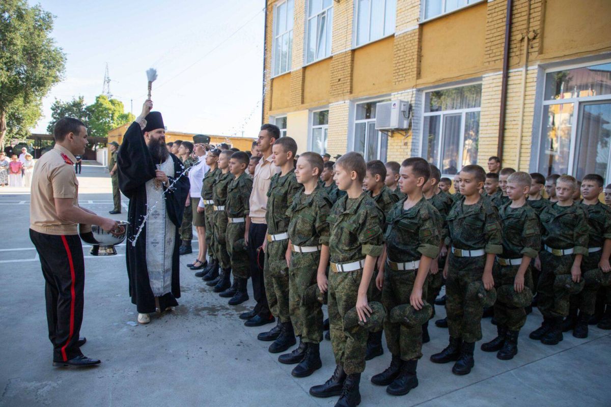 В СУВОРОВСКОМ УЧИЛИЩЕ ПРОЗВУЧАЛ ПЕРВЫЙ ЗВОНОК НОВОГО УЧЕБНОГО ГОДА В СУВОРОВСКОМ УЧИЛИЩЕ ПРОЗВУЧАЛ ПЕРВЫЙ ЗВОНОК НОВОГО УЧЕБНОГО ГОДА