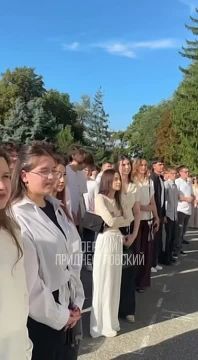 ���� ������ � ��������� ��������� ��������� ��. ������. � ���� ���� ����� ����� 300 ��������������: ������� �������, �����������, ����������