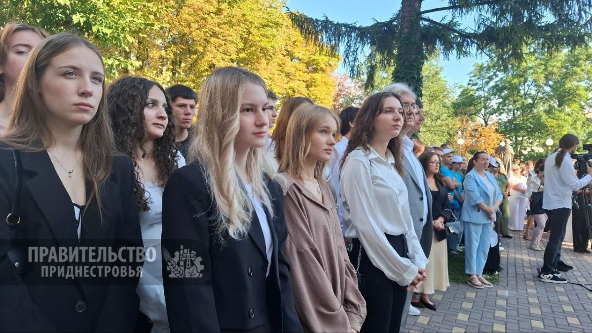Первокурсники ПГУ начинают новый этап жизни Первокурсники ПГУ начинают новый этап жизни
