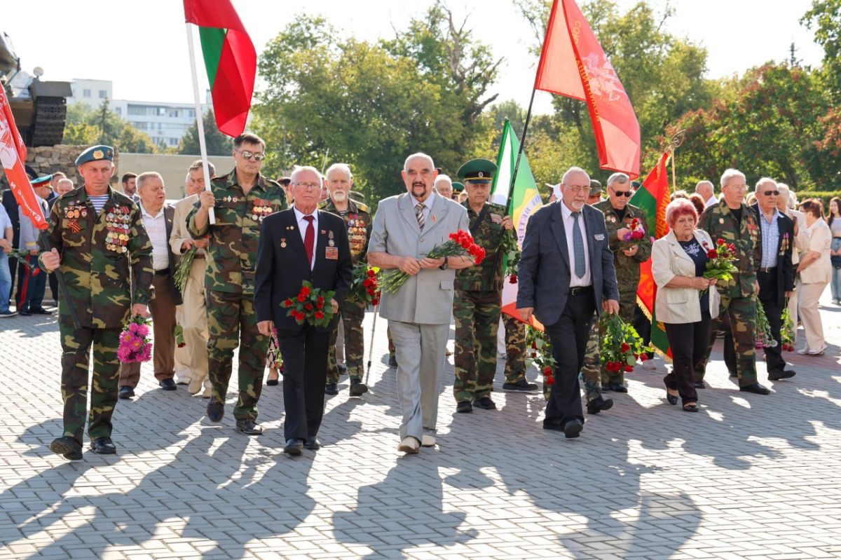 В Приднестровье отметили 36-ю годовщину образования республики В Приднестровье отметили 36-ю годовщину образования республики