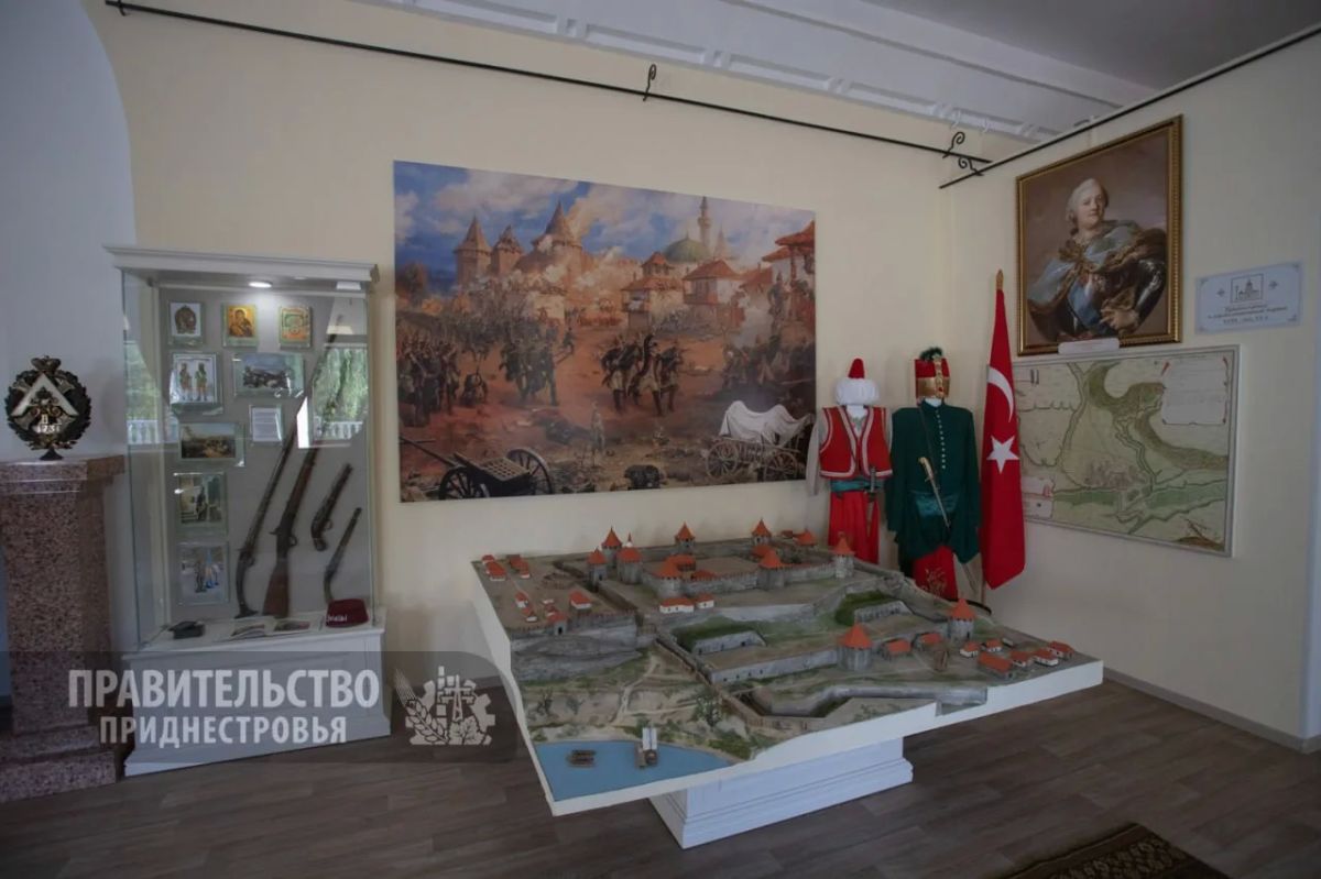 В Тирасполе открылись семь новых залов историко-краеведческого музея Приднестровья В Тирасполе открылись семь новых залов историко-краеведческого музея Приднестровья