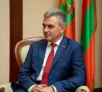Вадим Красносельский поздравил приднестровцев с 36-й годовщиной образования республики: