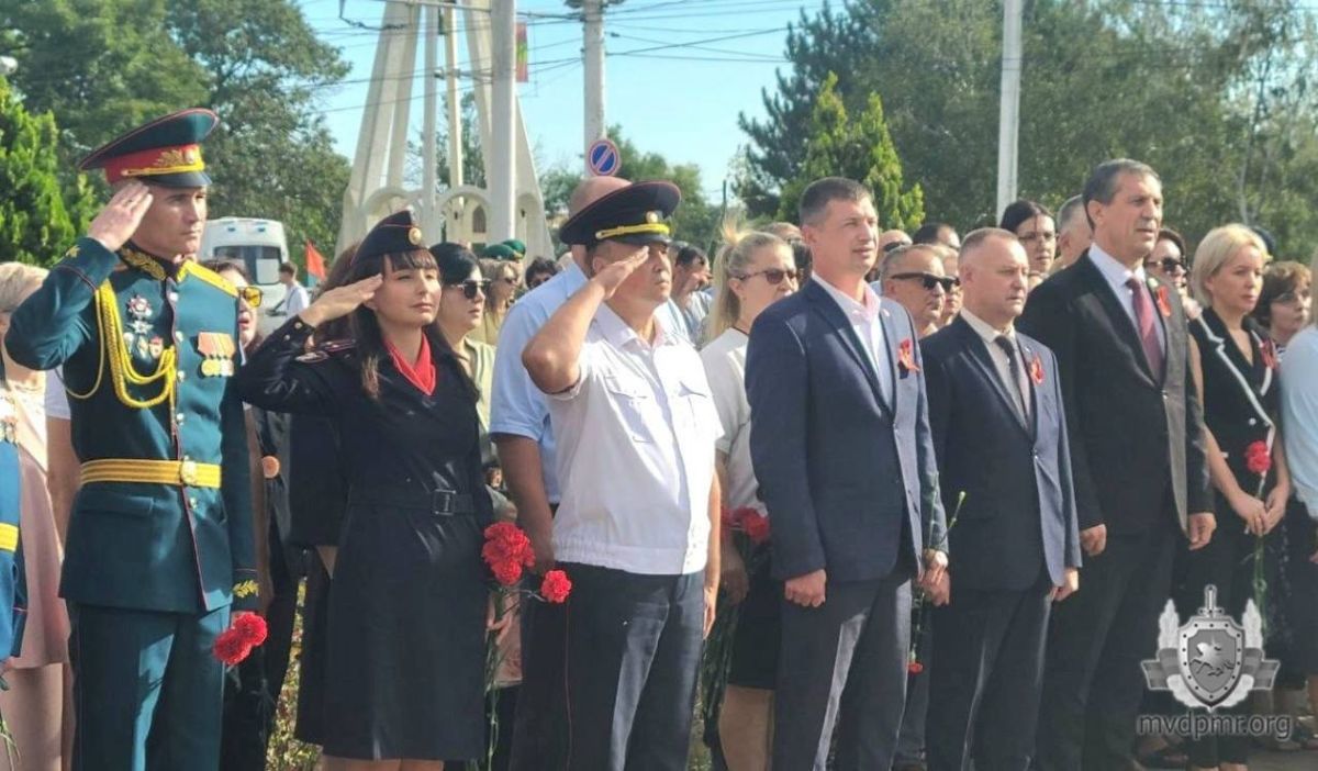 Праздник объединяет поколения Праздник объединяет поколения