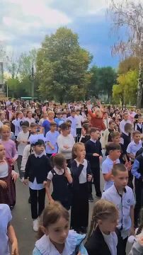 Первый учебный день — с зарядки!