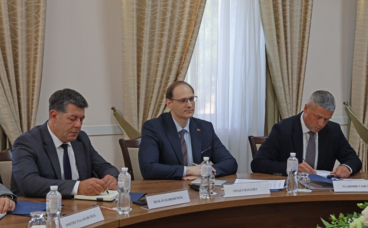 «Я надеюсь на то, что мы увидим оживление диалога и его превращение в действительно функциональный инструмент, эффективность которого почувствуют люди», – глава МИД ПМР Виталий Игнатьев на встрече с новым главой Миссии ОБСЕ...