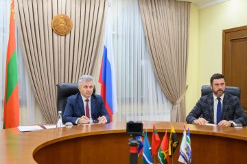 Президент провел селекторное совещание