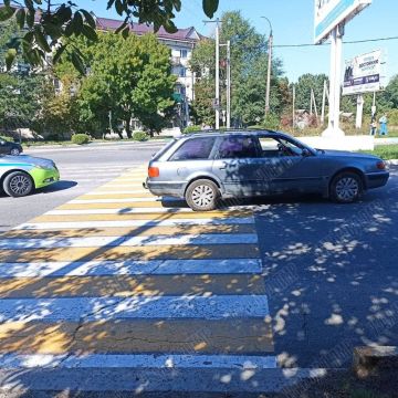 «Ауди» сбил женщину на пешеходном переходе в Дубоссарах