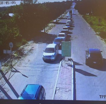 Очереди на въезд на границе с Молдовой