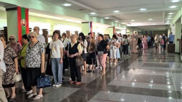 Очереди на голосование становятся больше