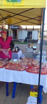 Буфет на входе в участок – вкусная традиция!