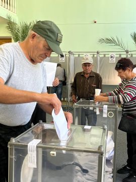 Людей становится всё больше