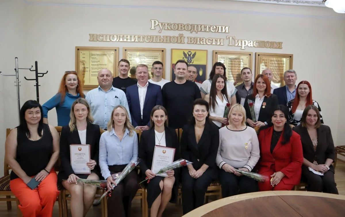Глава Тирасполя Илона Тюряева вручила награды спортсменам и тренерам
