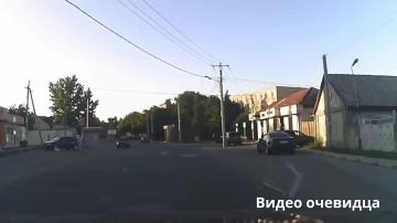 Опасный выезд на главную. В Григориополе 20 сентября на пересечении улиц Леваневского и Карла Маркса водитель на «Мицубиси» не уступил дорогу автомобилю, который двигался по главной дороге