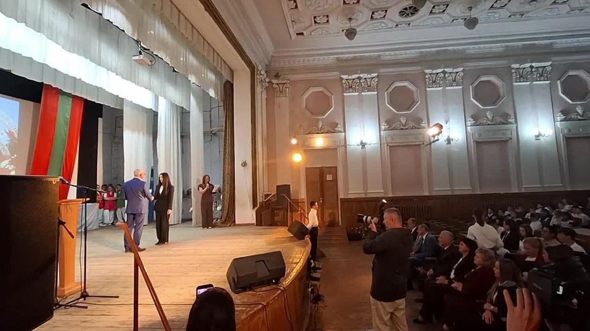 Российские аттестаты получили выпускники пяти школ Слободзейского района