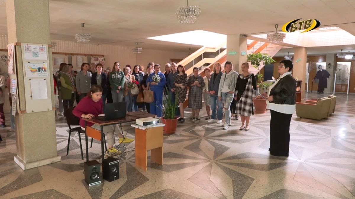 В Бендерской городской библиотеке вспомнили её первого директора Лидию Ивановну Сенченко В Бендерской городской библиотеке вспомнили её первого директора Лидию Ивановну Сенченко