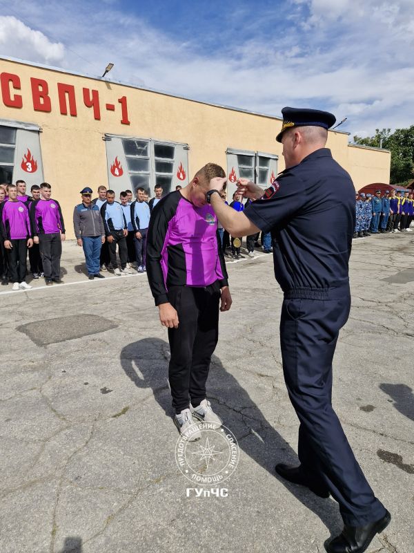 Чемпионат завершился . По итогам двух дней состязаний в рамках 31-го Чемпионата по пожарно-прикладному и аварийно-спасательному спорту подведены итоги Чемпионат завершился . По итогам двух дней состязаний в рамках 31-го Чемпионата по пожарно-прикладному и аварийно-спасательному спорту подведены итоги