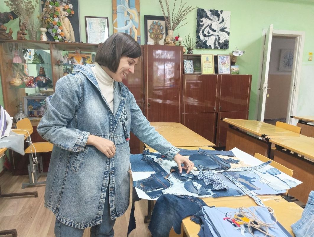 Натюрморт, в котором всё — из денима Натюрморт, в котором всё — из денима