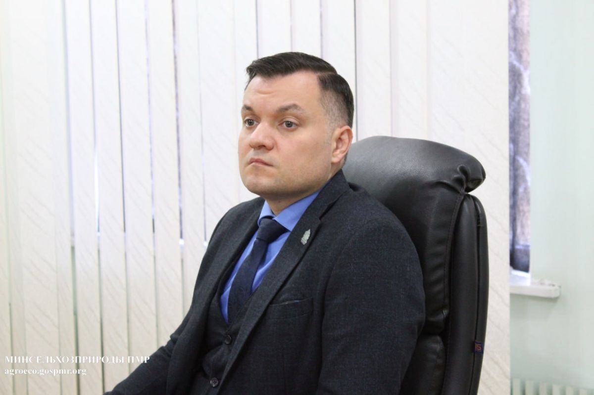 Минсельхозприроды и аграрии выработали совместные решения по стабилизации подачи воды от ГНС «Парканы» Минсельхозприроды и аграрии выработали совместные решения по стабилизации подачи воды от ГНС «Парканы»