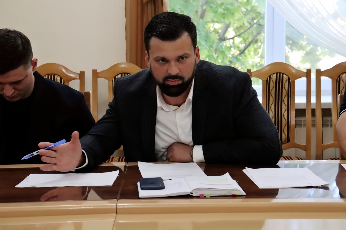 Глава столичной администрации Илона Тюряева, совместно с профильными специалистами, провела приём граждан по личным вопросам Глава столичной администрации Илона Тюряева, совместно с профильными специалистами, провела приём граждан по личным вопросам