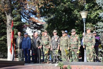 35 ЛЕТ НАЗАД БЫЛИ СФОРМИРОВАНЫ ПОДРАЗДЕЛЕНИЯ РЕСПУБЛИКАНСКОЙ ГВАРДИИ