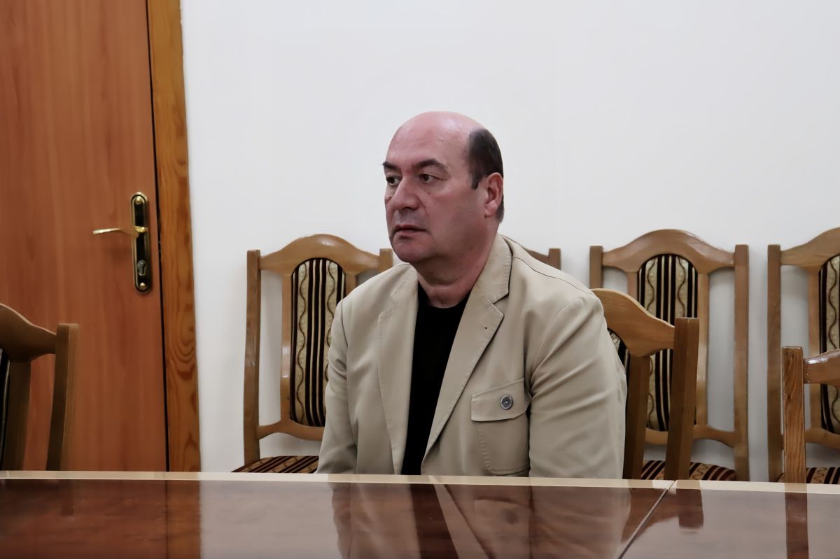 Глава столичной администрации Илона Тюряева, совместно с профильными специалистами, провела приём граждан по личным вопросам Глава столичной администрации Илона Тюряева, совместно с профильными специалистами, провела приём граждан по личным вопросам