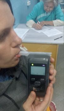 Девушка врезалась в трактор в селе Шипка