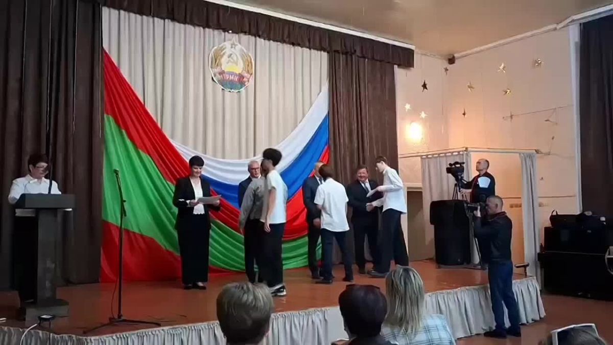 Аттестаты российского образца получили 146 выпускников Григориопольского района