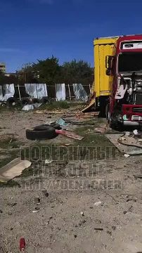 Последствия удара по стоянке фур в Одесской области