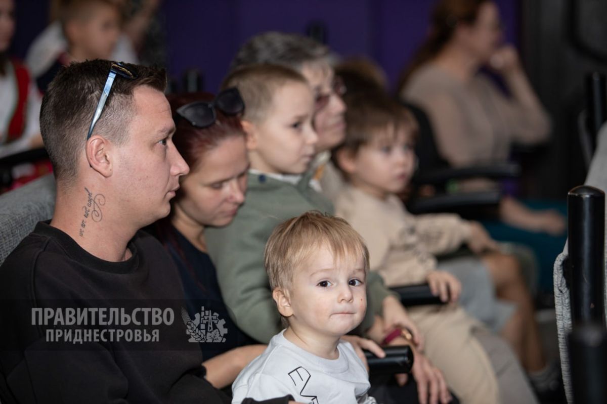 Детскому центру «Петрушка» - 20 лет Детскому центру «Петрушка» - 20 лет