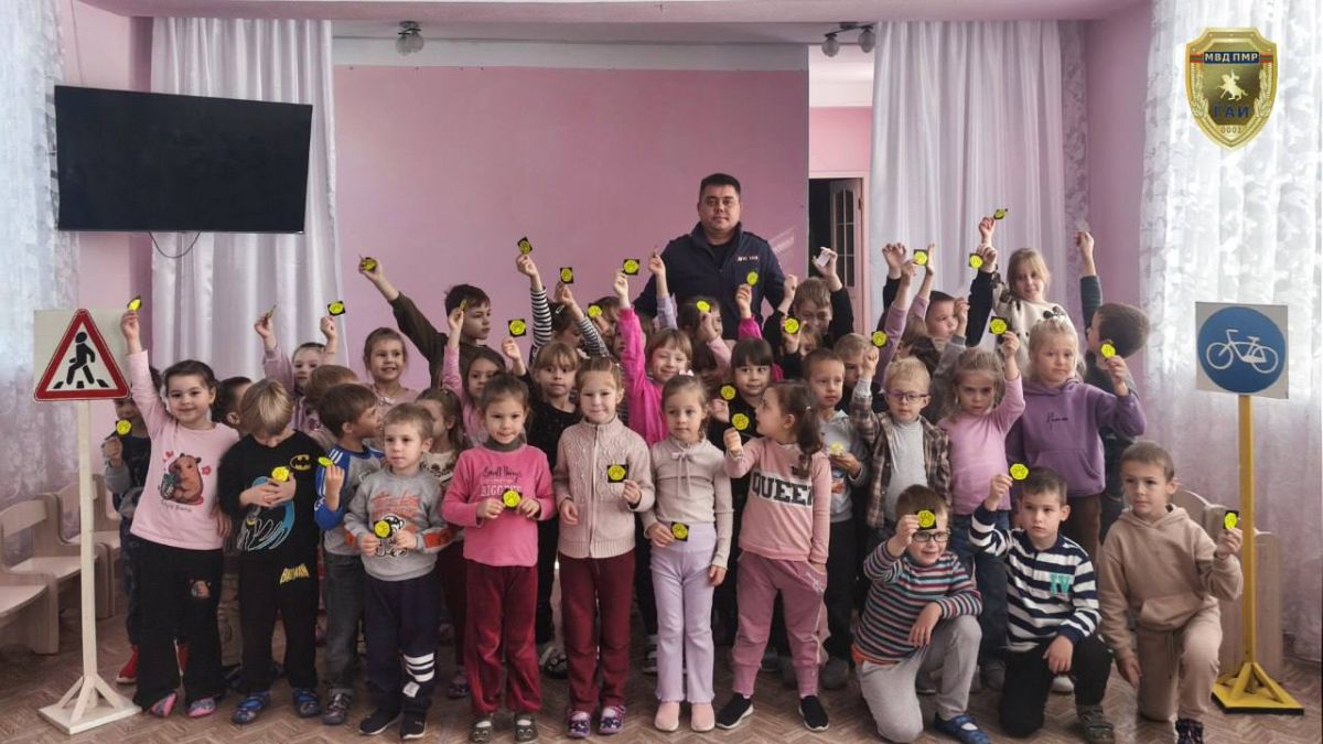 Дошколятам о безопасности на дороге Дошколятам о безопасности на дороге