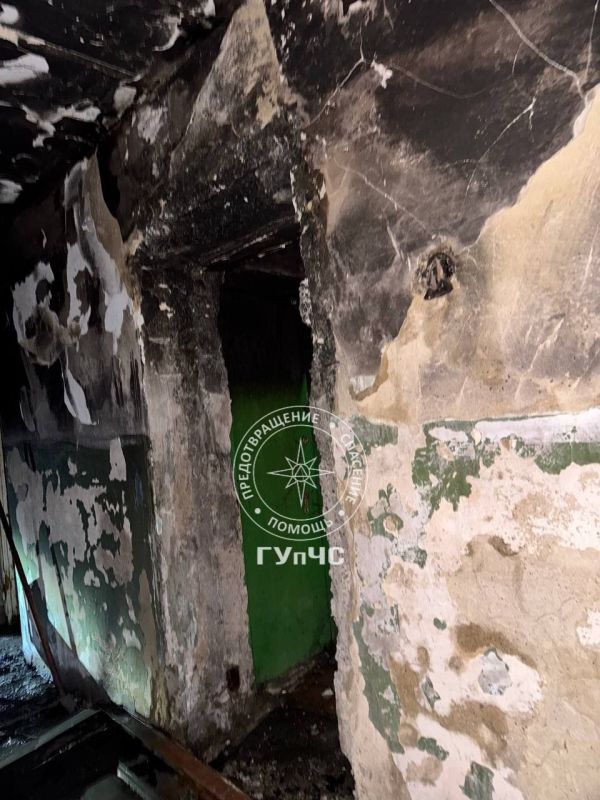 Пожар в Гиске: 30 человек эвакуированы, хозяин квартиры в реанимации Пожар в Гиске: 30 человек эвакуированы, хозяин квартиры в реанимации