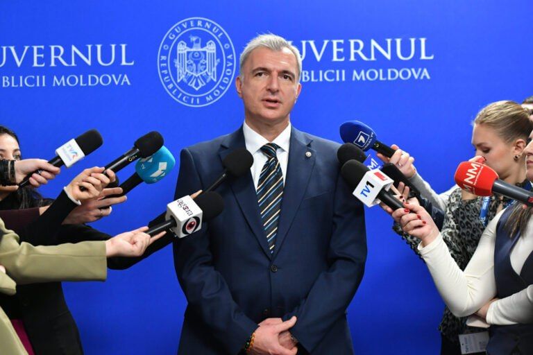 Молдаванам посоветовали меньше отапливать дома ради экономии