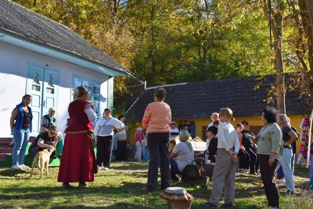 В Валя-Адынке Каменского района прошёл праздник урожая «Картофельный бум» В Валя-Адынке Каменского района прошёл праздник урожая «Картофельный бум»