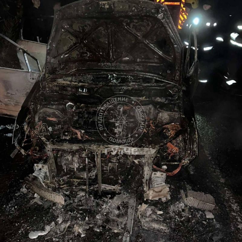 На выезде из Тирасполя сгорел автомобиль На выезде из Тирасполя сгорел автомобиль